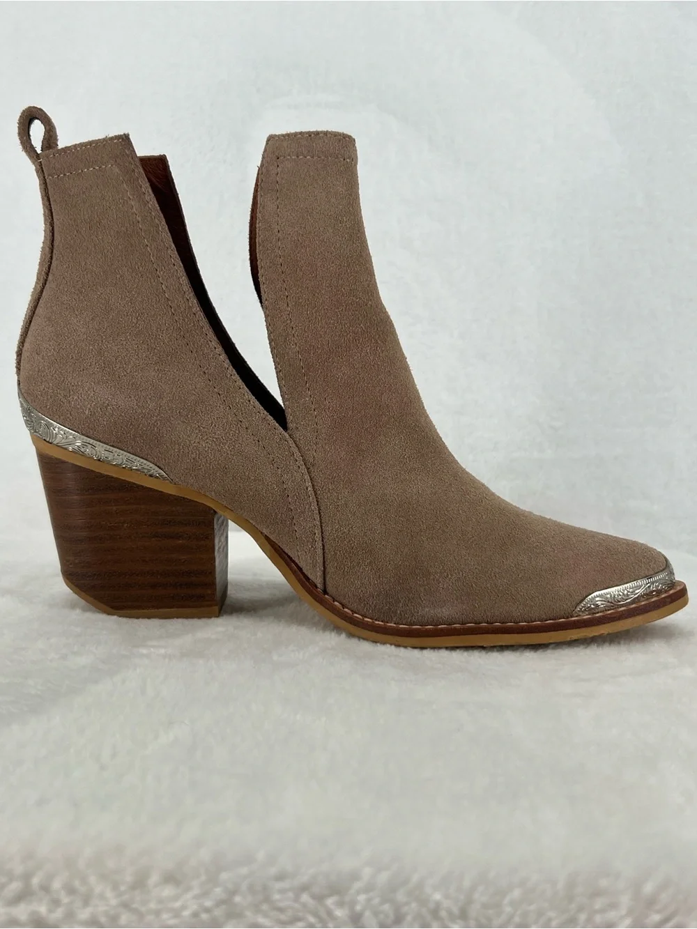 Catherine Malandrino Suede Ankle Booties Western Coastal Cowgirl Silver Tip 8.5